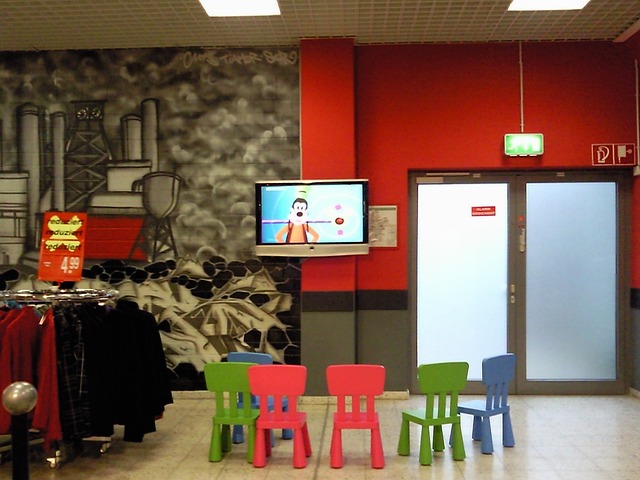 televize v obchodě